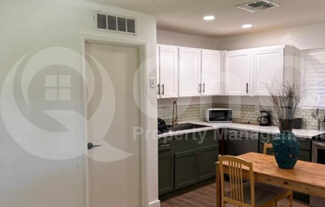 331 S PIONEER