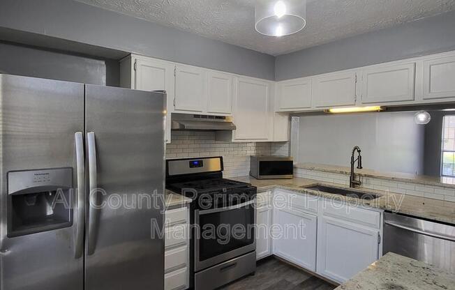 6596 WELLINGTON SQ