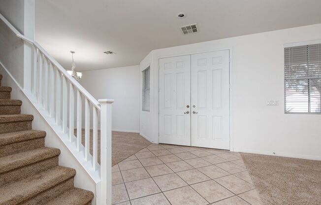 Large NW home with pool