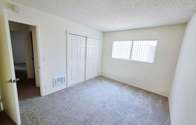 *OPEN HOUSE: 9/20 1:30-2:30PM* Remodeled 2BR in Pacific Beach with Private Garage