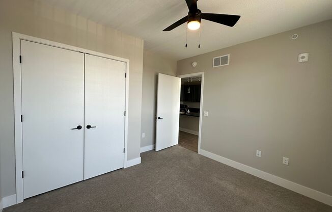 1 bed, 1 bath, 865 sqft, $1,724, Unit 321