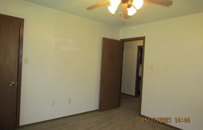 2 beds, 1 bath, 950 sqft, $825, Unit 2809 NW 46th Street Apt C