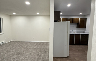 10401 E 66 AVE