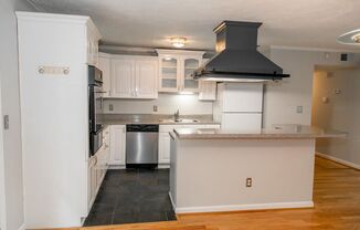 3 beds, 2 baths, $2,295, Unit #C2