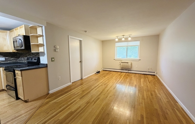 95 MAPLE ST