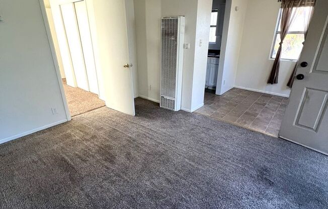 2 beds, 1 bath, $1,300, Unit Highlands Terrace #1