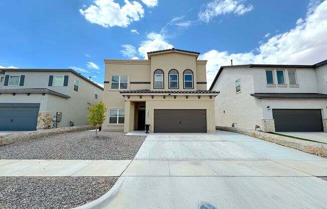 5 beds, 3.5 baths, $2,935