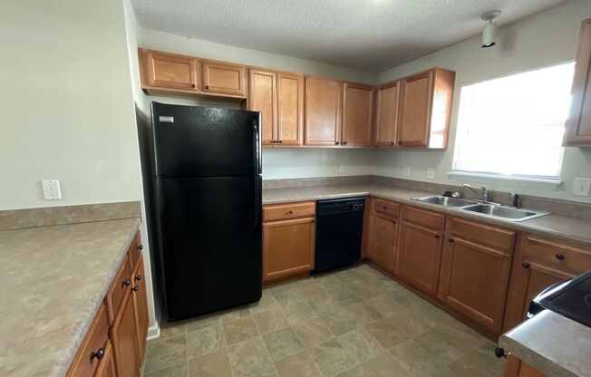 2 beds, 2 baths, 1,131 sqft, $1,425, Unit 2772-7