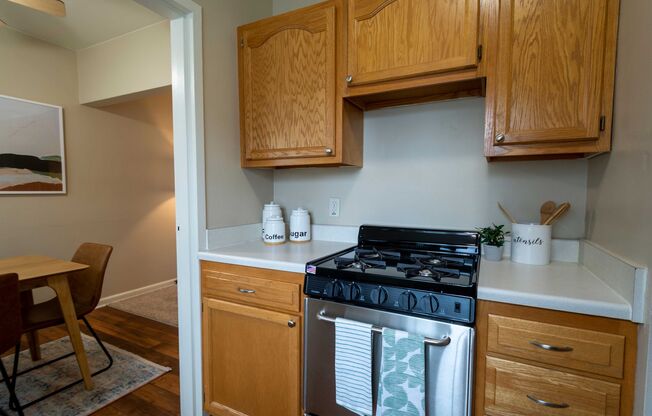 1 bed, 1 bath, 655 sqft, $875, Unit 55A