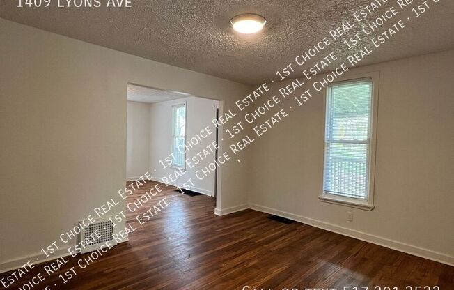 1409 LYONS AVE