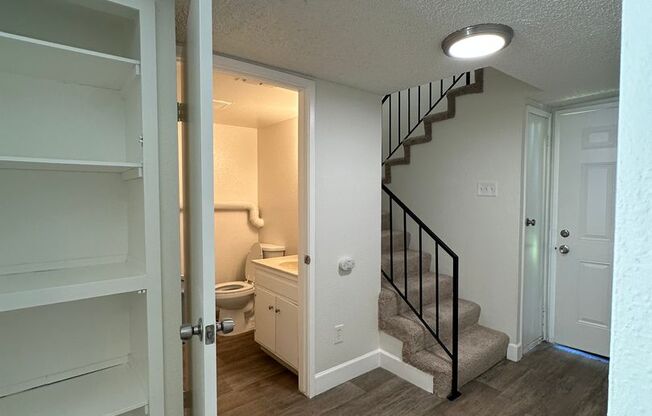 3 beds, 1.5 baths, 1,025 sqft, $2,275, Unit 490004