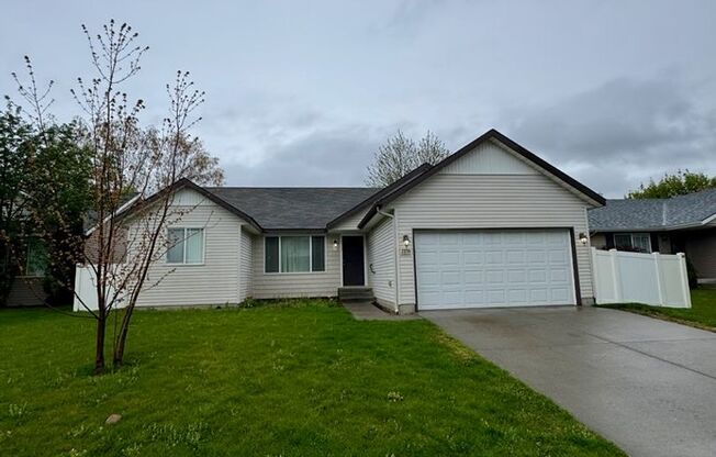 Newly Renovated Ranch Style Home!