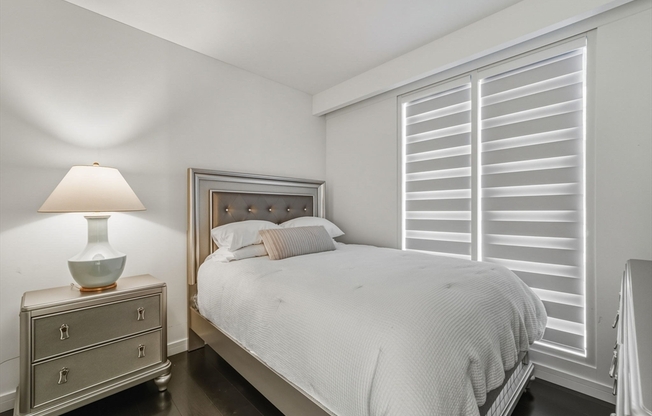 2 beds, 2.5 baths, 1,338 sqft, $12,500, Unit 17C