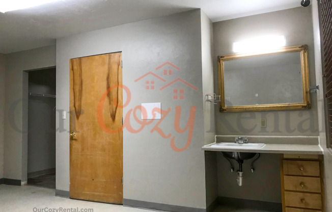 1 bed, 1 bath, 382 sqft, $845, Unit 130