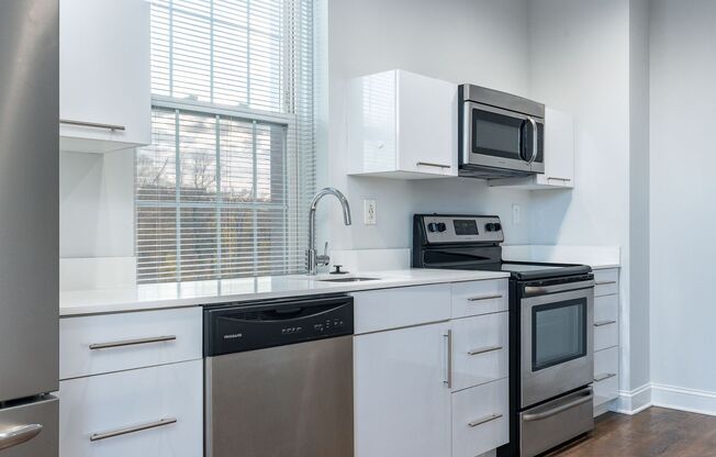 1 bed, 1 bath, 660 sqft, $1,688, Unit 301