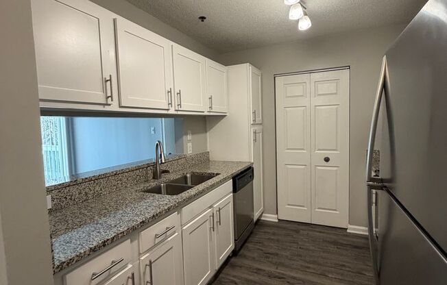 3 beds, 2 baths, 1,070 sqft, $1,495, Unit 2330F