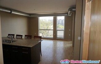 1211 LAGOON AVE