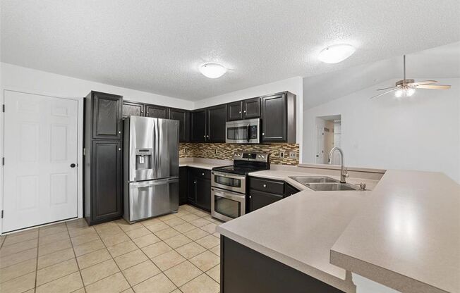 3 beds, 3 baths, 2,383 sqft, $2,295, Unit Kerstyn Drive 287