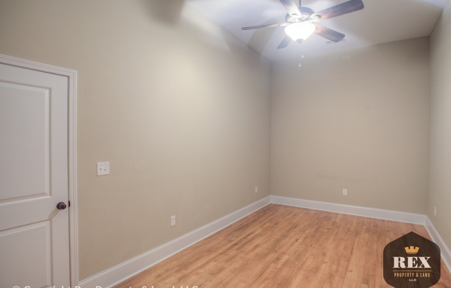 2 beds, 2 baths, $1,595, Unit JBWhite