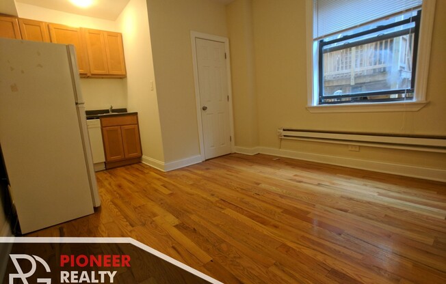 505 W Belmont Ave #