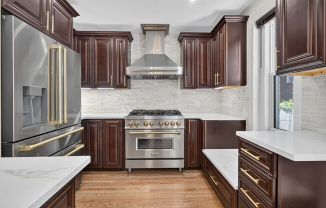 6 beds, 3 baths, 3,290 sqft, $6,500, Unit 0