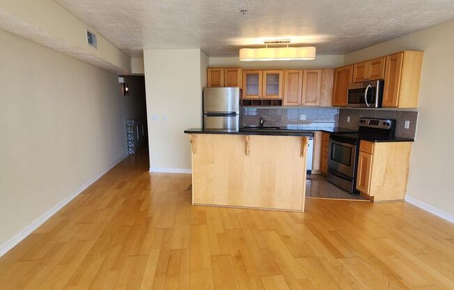 2 beds, 2 baths, $1,499