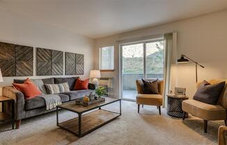 Canyon Bluffs Apartments in Spokane, WA