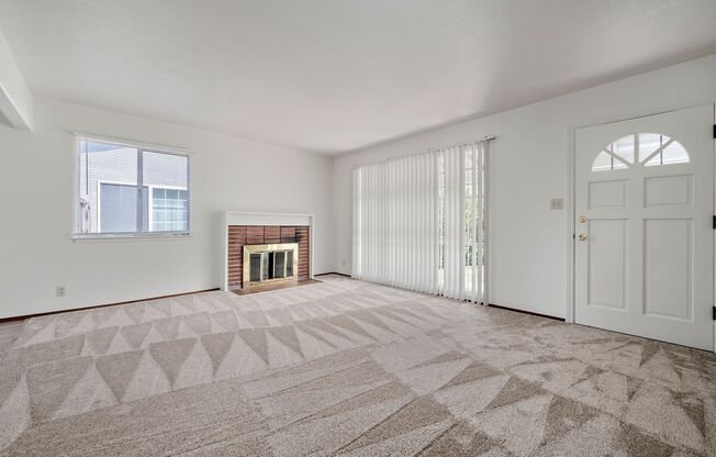 Nice 4BR/2.5BA Home in GREAT Location!