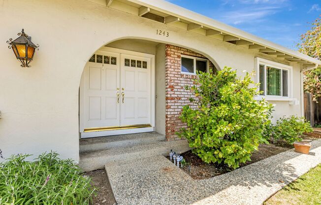 Ground Level Front Unit with 2 Car Garage