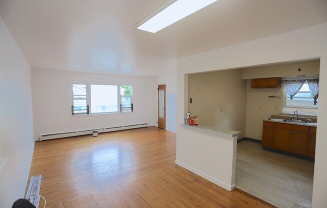 156 TERRACE AVE