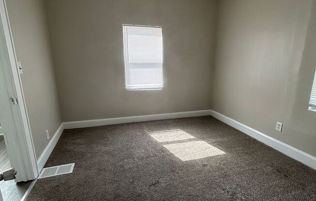 2 beds, 1 bath, $675, Unit Unit #1