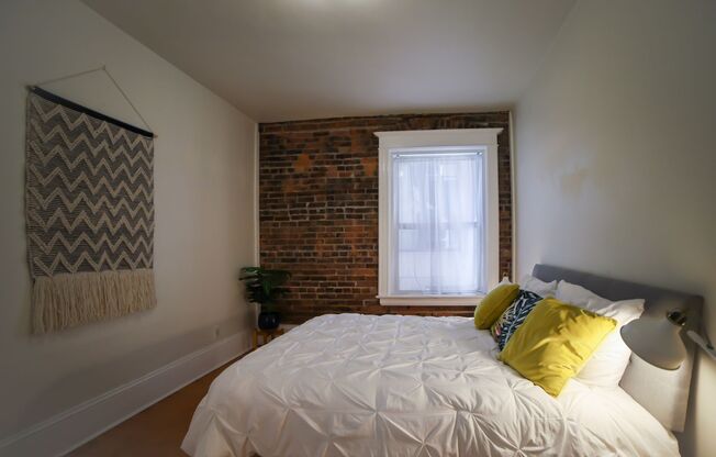 1 bed, 1 bath, 720 sqft, $1,950, Unit G