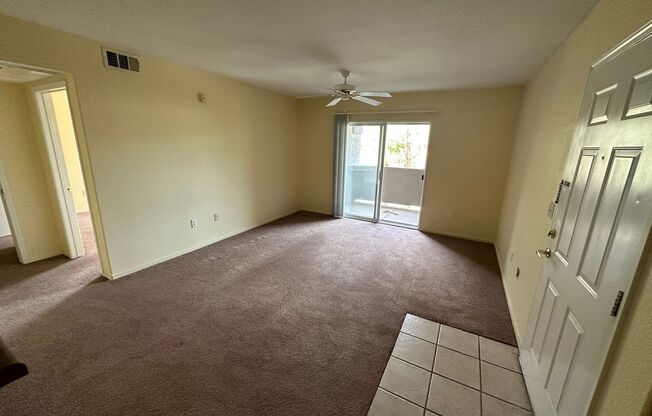 Beautiful 1 Bedroom 1 Bathroom Condo! Property Wont Last Long!