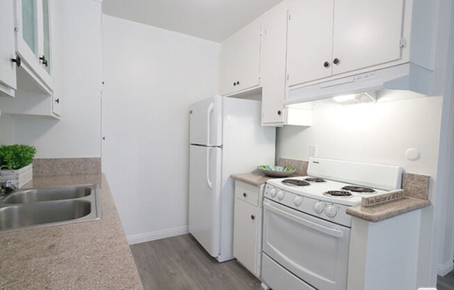 1 bed, 1 bath, 700 sqft, $1,925, Unit 5