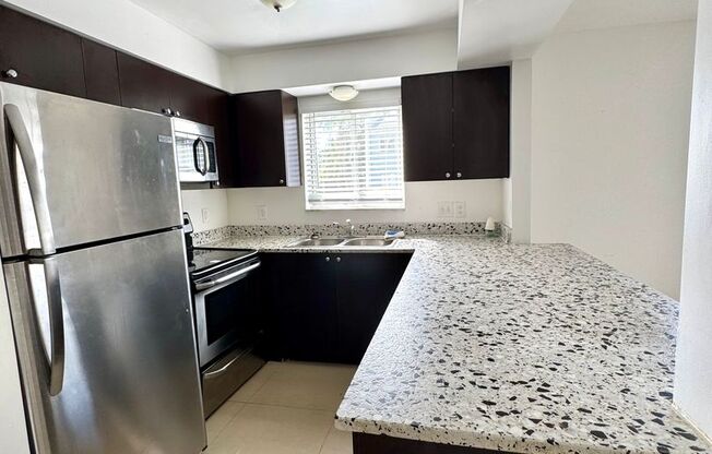 3 beds, 2 baths, 1,205 sqft, $2,075, Unit 174