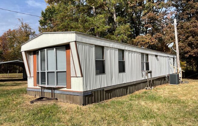 2 BED, 1 BATH MOBILE HOME $950 MONTH, $950 DEPOSIT.