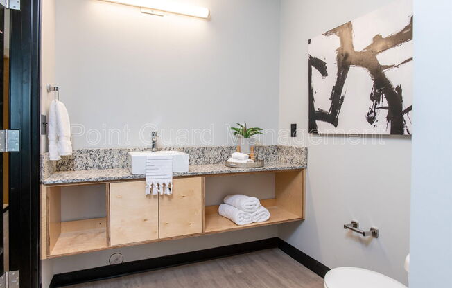 1 bed, 1 bath, 500 sqft, $825, Unit 305