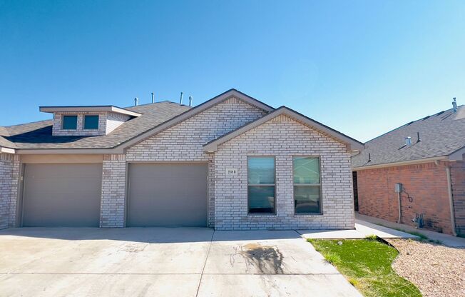 MOVE-IN SPECIAL: Recently Constructed Townhouse in North Lubbock