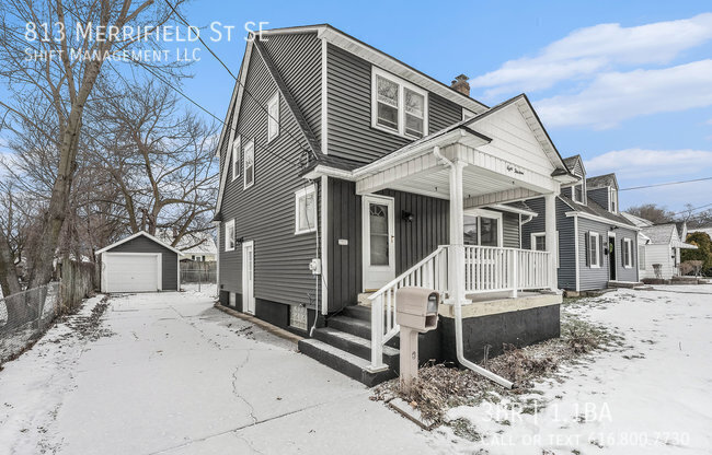 813 MERRIFIELD ST SE