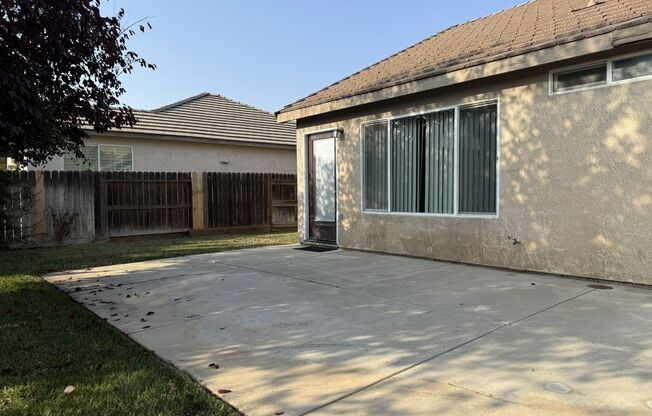 3 beds, 2 baths, $1,950