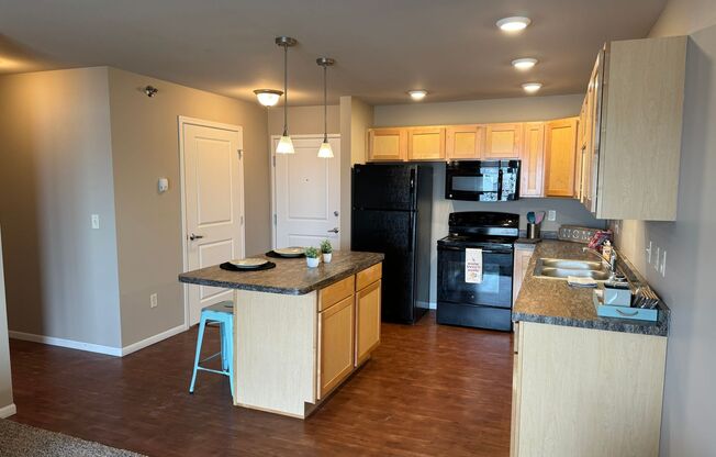 1 bed, 1 bath, 662 sqft, $1,020, Unit 2400-303