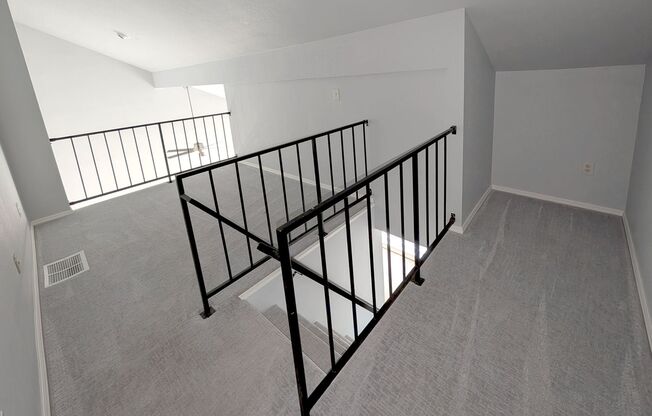 2 beds, 1 bath, $1,000, Unit #228