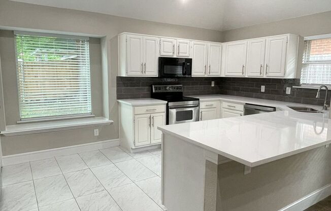 Newly Remodeled - in the Heart of Grapevine