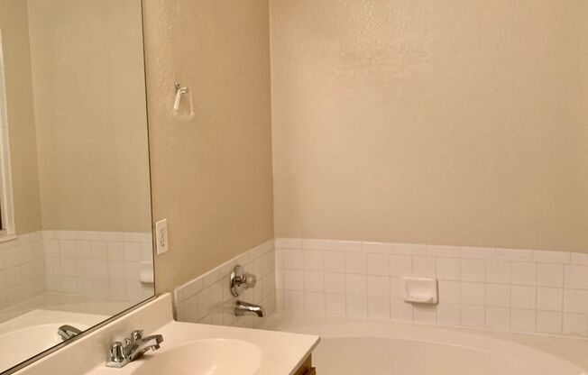 2 beds, 2 baths, $1,450