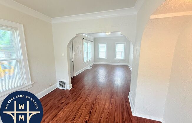 221 W RING ST
