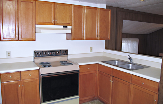 2 beds, 1 bath, $1,350