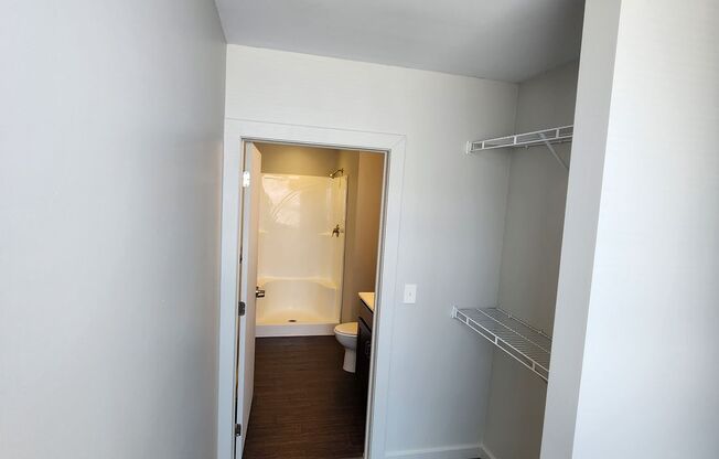 2 beds, 2 baths, 871 sqft, $1,695, Unit Unit 302
