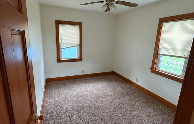 3 bedroom 1 ba single family home