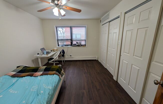 1 bed, 1 bath, 750 sqft, $1,595, Unit 1111H-300