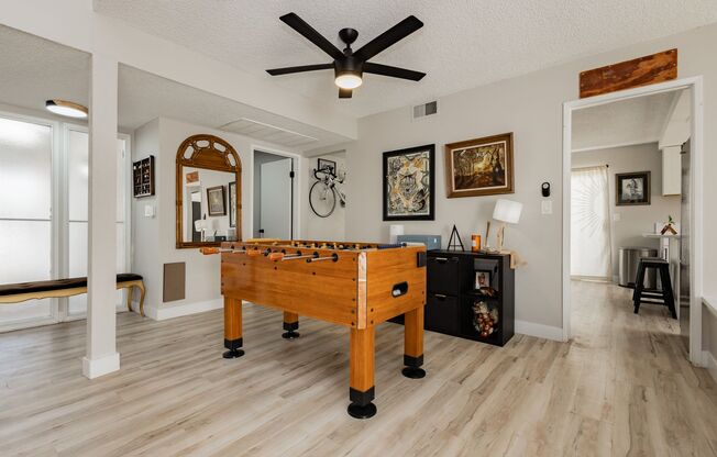 Fully Furnished single story home in Las Vegas with STYLE!